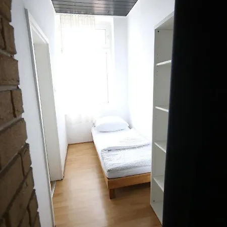 Moderne Und 120qm In Oberhausen, Ideal Fuer Geschaeftsreisende Und Monteure Apartamento