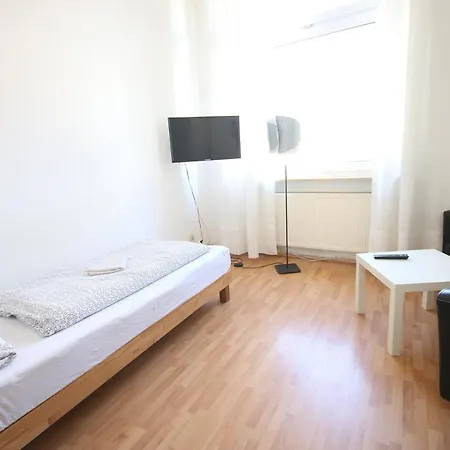 Moderne Und 120qm In Oberhausen, Ideal Fuer Geschaeftsreisende Und Monteure Apartamento Oberhausen (North Rhine-Westphalia)