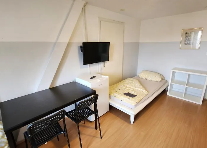 Moderne Und 120qm In Oberhausen, Ideal Fuer Geschaeftsreisende Und Monteure Lejlighed Oberhausen (North Rhine-Westphalia)