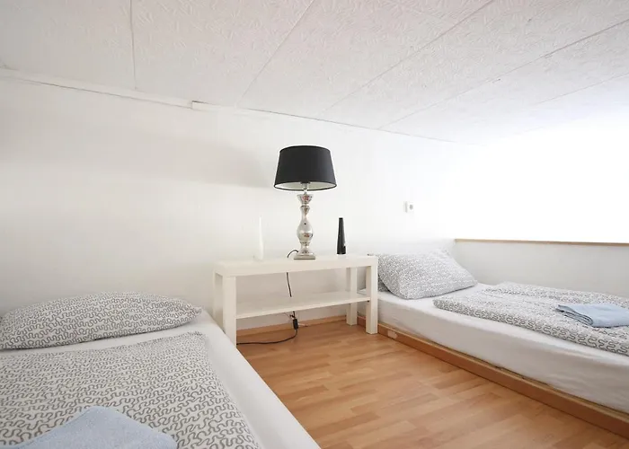 Moderne Und 120qm In Oberhausen, Ideal Fuer Geschaeftsreisende Und Monteure Lejlighed